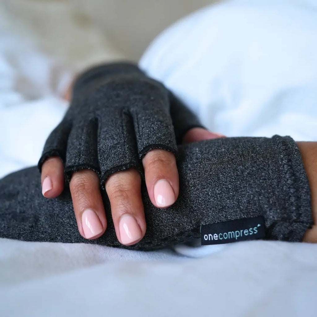 OneCompress™ Bamboo Compression Gloves – Open Finger